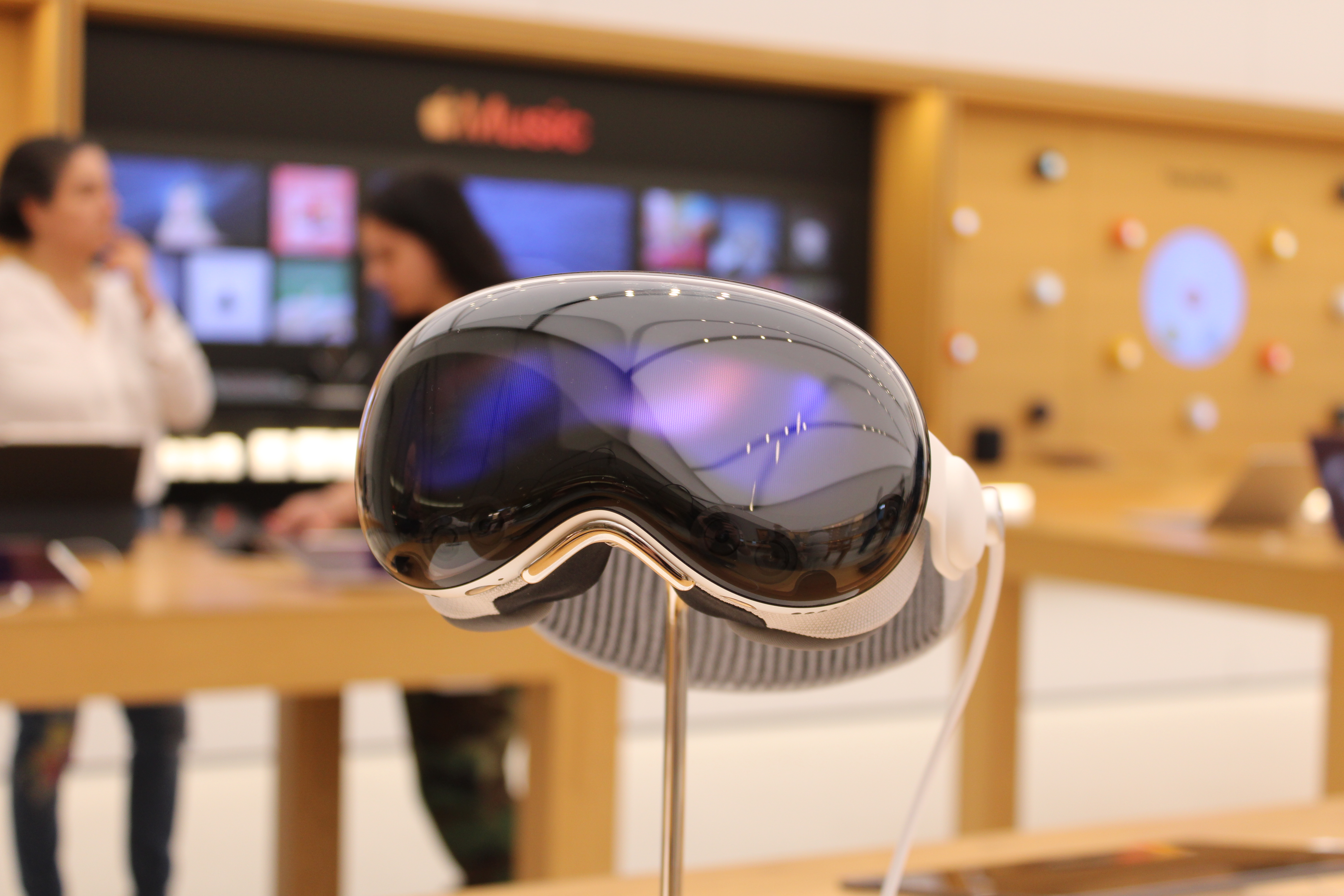 Vision Pro now streams PC VR for X-Plane 12 and iRacing